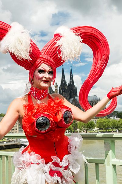 ColognePride: Tatjana Taft während des Christopher Street Days (CSD) in Köln 2016 ©Jörg Brocks, KölnTourismus GmbH